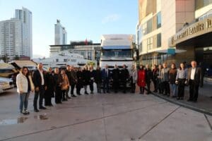 AK Parti İzmir İl Kadın Kolları Başkanı Dilek Yıldız B&uuml;y&uuml;kdağ,