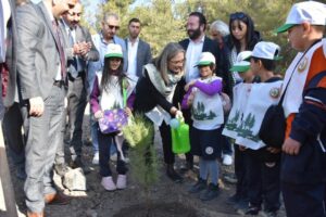 AK Parti İzmir Milletvekili ve Yerel Yönetimler Başkan Yardımcısı Ceyda