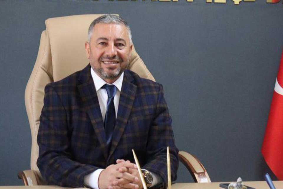 AK Parti Menemen İlçe Başkanı Ahmet Can Çelik, Menemen Belediyesi’ni