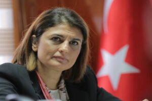 AK Parti Konak Belediye Başkan Adayı Melek Eroğlu’nun annesi yaşamını yitirdi. Yaşamını