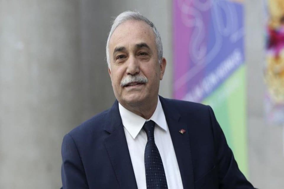 AK Parti Şanlıurfa Milletvekili Ahmet Eşref Fakıbaba, parti &uuml;yeliğinden ve