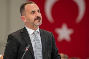 İzmir Büyükşehir Belediye Meclisi AK Parti Grup Başkanvekili Özgür Hızal,