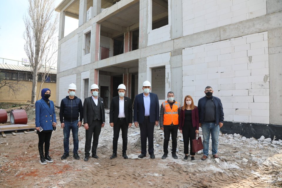 AK Parti MKYK &Uuml;yesi ve İzmir Milletvekili Mahmut Atilla Kaya,