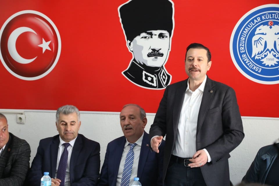 &nbsp; AK Parti İzmir Milletvekili Mahmut Atilla Kaya, bayramlaşma ziyaretlerini