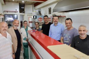 AK Parti İzmir Milletvekili Mahmut Atilla Kaya, saha çalışmalarını Bornova'da