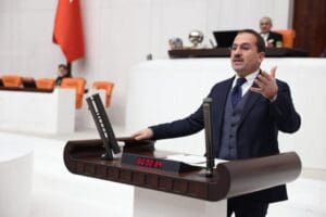 AK Parti İzmir Milletvekili Kırkpınar, toplumun hi&ccedil;bir kesimini enflasyona karşı