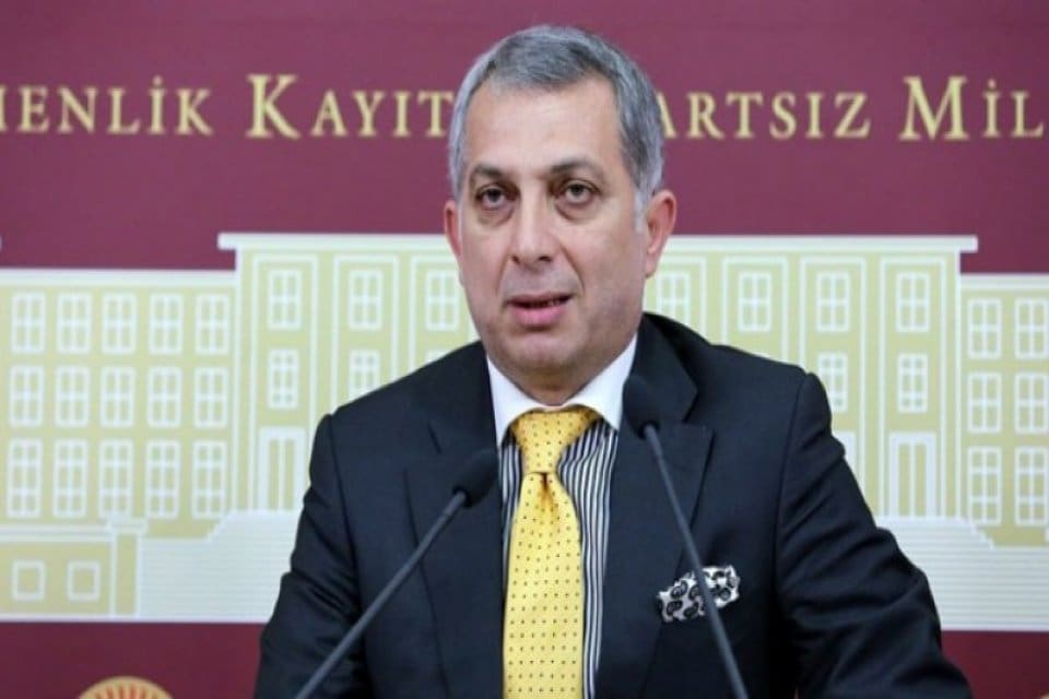 AK Partili Metin K&uuml;l&uuml;nk, sosyal medya hesabından yaptığı paylaşımlarla İstanbul