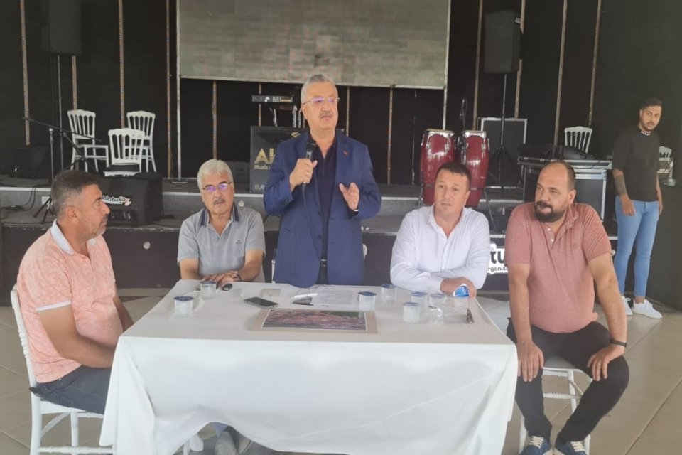 AK Parti İzmir Milletvekili Necip Nasır, Ödemiş İlçesindeki TOKİ‘nin yapmakta