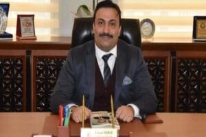 Cumhuriyet Halk Partisi (CHP) İzmir Milletvekili &Ouml;zcan Pur&ccedil;u, CHP'den Roman