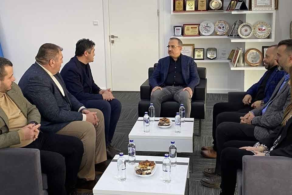 AK Parti İzmir İl Başkanı Kerem Ali S&uuml;rekli; Adıyaman, Hatay