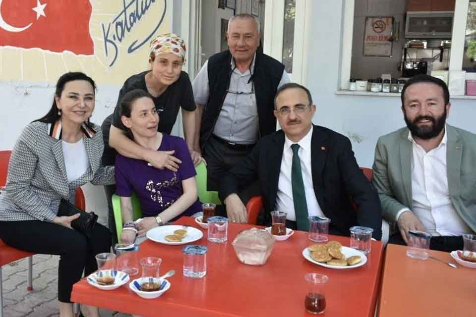 İzmir’in AK Kadrosu, eş zamanlı saha çalışmalarına hızlı başladı.  AK