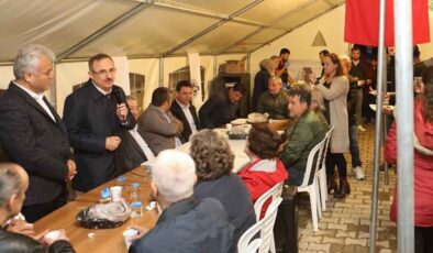 AK Partili Sürekli'den depremzedelerle iftar: 'Her sorunun takipçisiyiz'