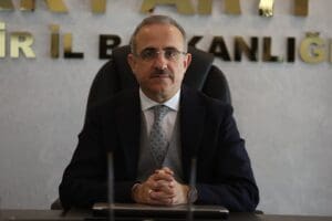 AK Parti İzmir İl Başkanı Kerem Ali S&uuml;rekli; mevkidaşı CHP&rsquo;li