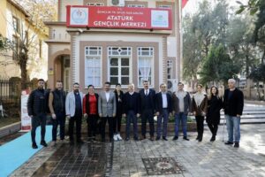 AK Parti İzmir İl Başkanı Kerem Ali Sürekli, yürüttükleri 30