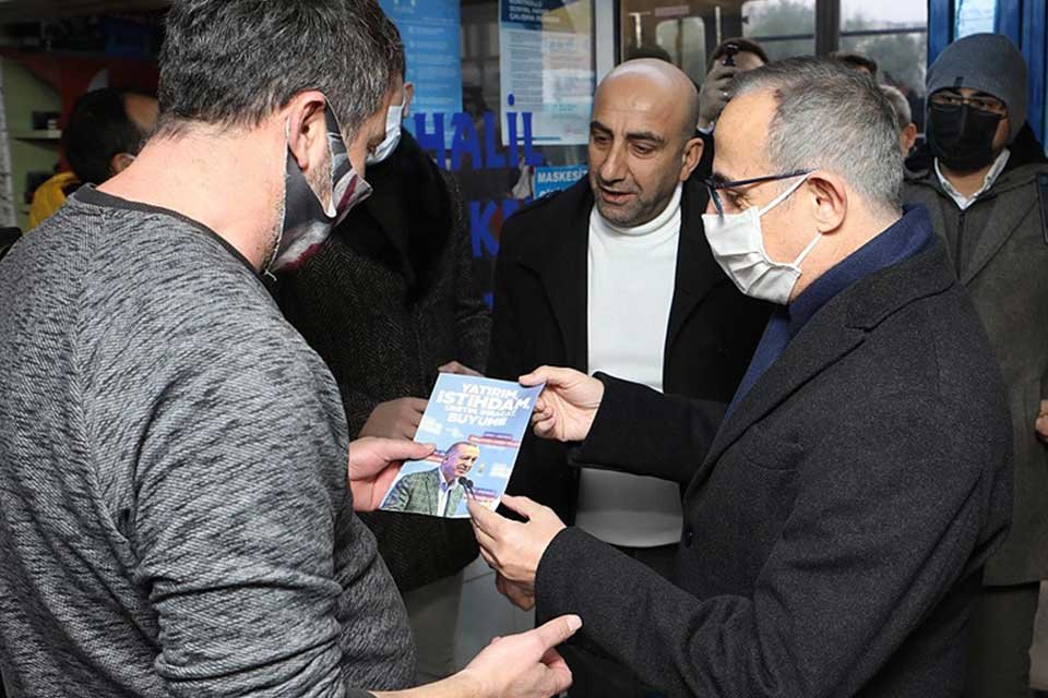 AK Parti İzmir İl Başkanlığı&rsquo;nın koordinasyonunda aralıksız s&uuml;ren eş zamanlı