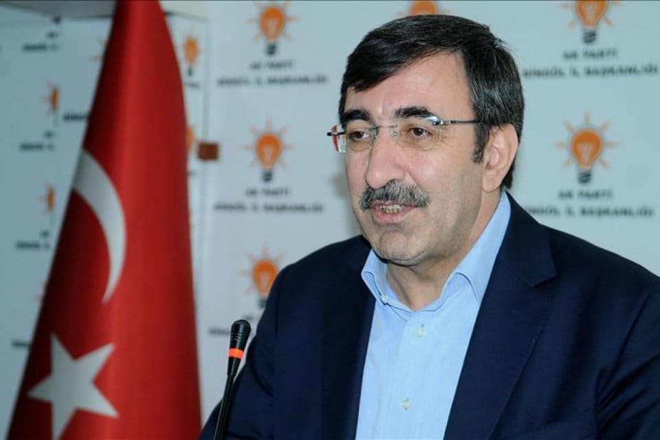 AK Parti Milletvekili Cevdet Yılmaz, asgari &uuml;crete ikinci zam iddialarıyla