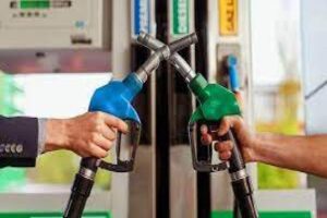 Akaryakıt kalemlerinden motorine gelecek zamma bir de benzin eklendi. Sektör
