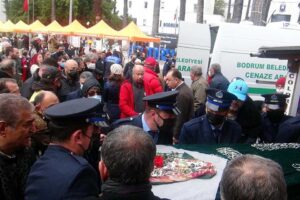 MUĞLA'nın Bodrum il&ccedil;esinde yaşayan ve solunum yetmezliğine nedeniyle yaşamını yitiren