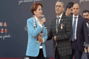 Mitingde konuşan Meral Akşener, şu ifadeleri kullandı: Akşener, "Bug&uuml;n burada