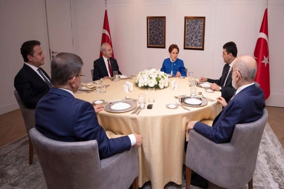 İYİ Parti lideri Meral Akşener, Bağımsız T&uuml;rkiye Partisi Genel Başkanı