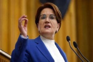 Partisinin grup toplantısında konuşan Akşener, Hazine ve Maliye Bakanı Nureddin
