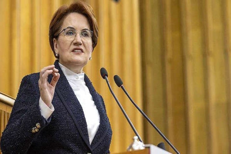İyi Parti Genel Başkanı&nbsp;Meral Akşener,&nbsp;T&uuml;rk Silahlı Kuvvetleri (TSK), İstiklal Caddesi'nde