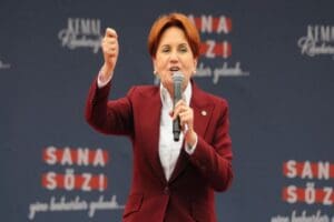 İYİ Parti Genel Başkanı Meral Akşener, se&ccedil;im &ccedil;alışmaları kapsamında Isparta'da