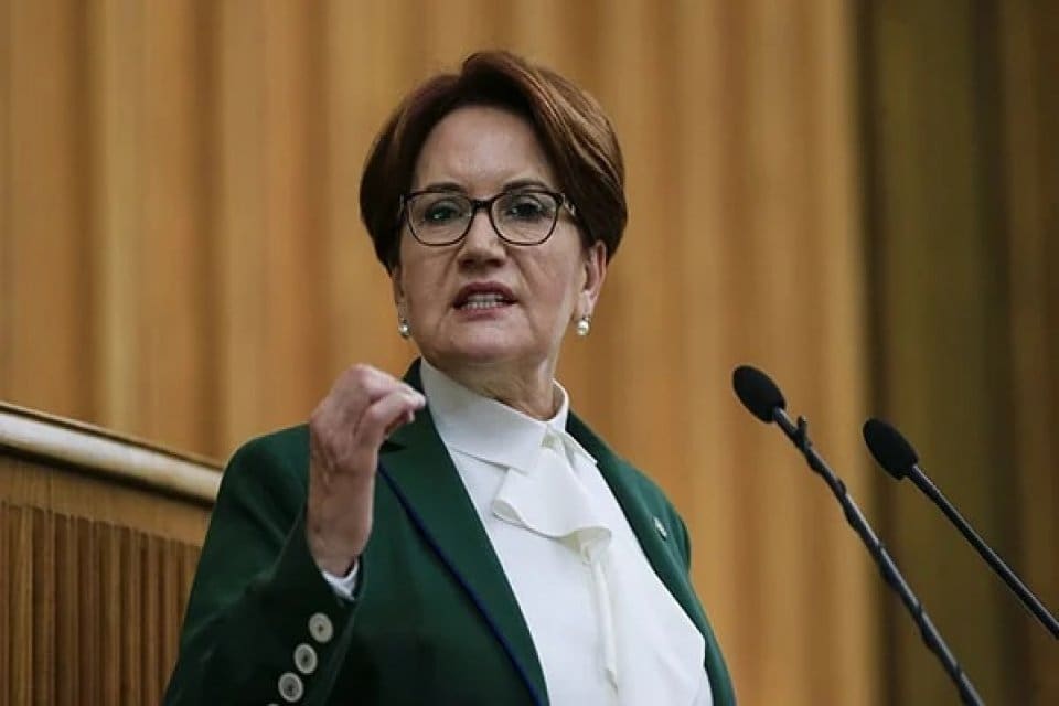 &nbsp; İYİ Parti Genel Başkanı Meral Akşener, iktidar &ccedil;evrelerine "Haydi