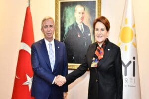 Ankara B&uuml;y&uuml;kşehir Belediye Başkanı Mansur Yavaş İYİ Parti Genel Merkezi'ne