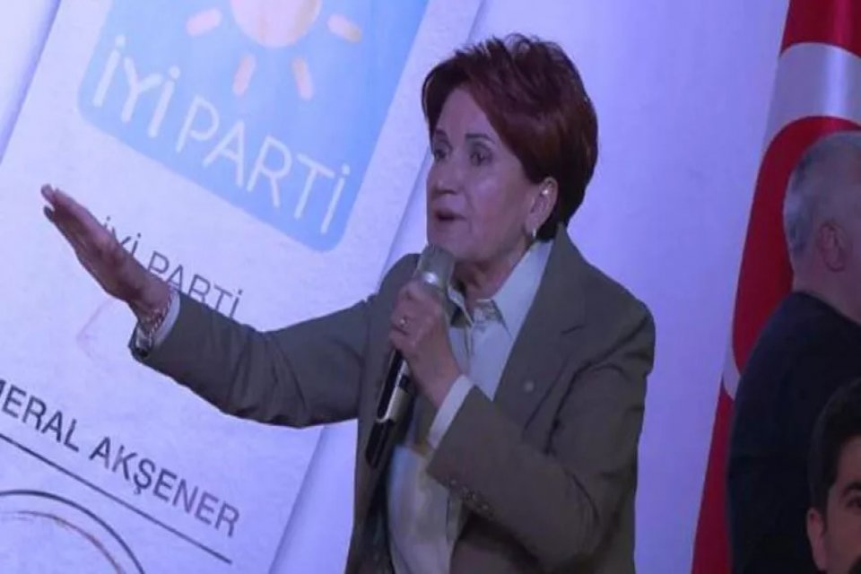 İYİ Parti&nbsp;Genel Başkanı Meral Akşener, 3. B&ouml;lge milletvekili adayı Seyithan