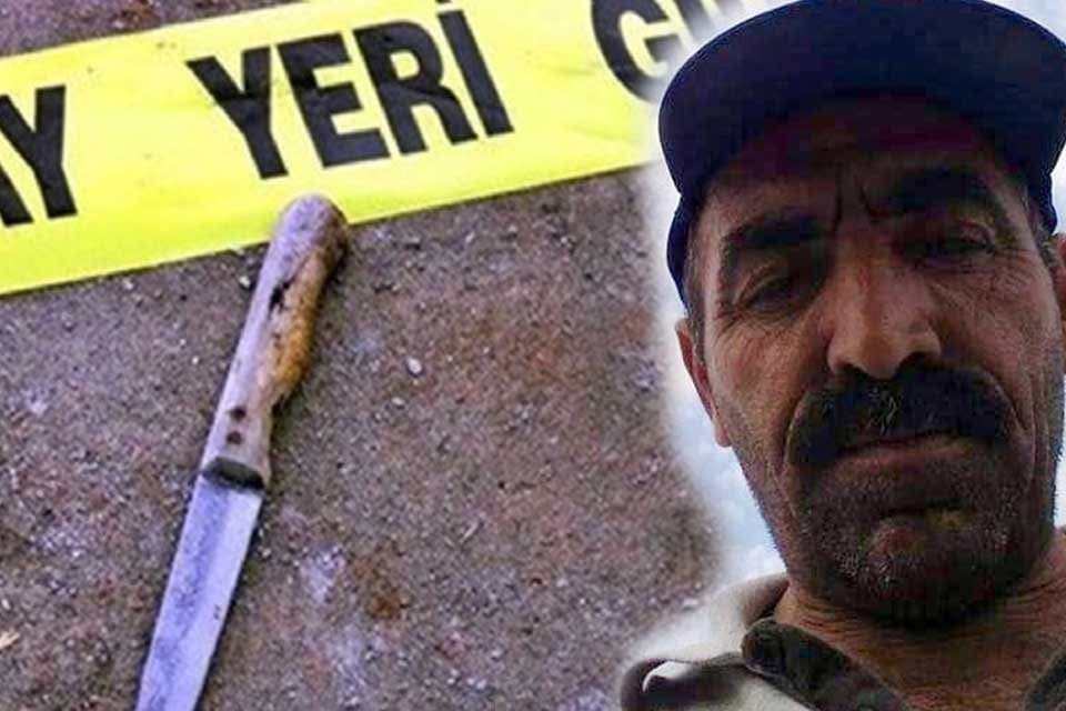 İzmir'in &Ccedil;eşme il&ccedil;esinde, alacak verecek kavgasında D.A., Mehmet Kayaaltı'nı bı&ccedil;aklayarak