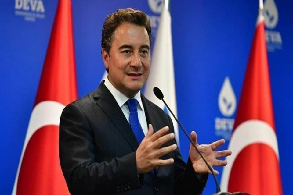 DEVA Partisi lideri Ali Babacan, Altılı Masa'nın Cumhurbaşkanı adayını &ccedil;alışmaların