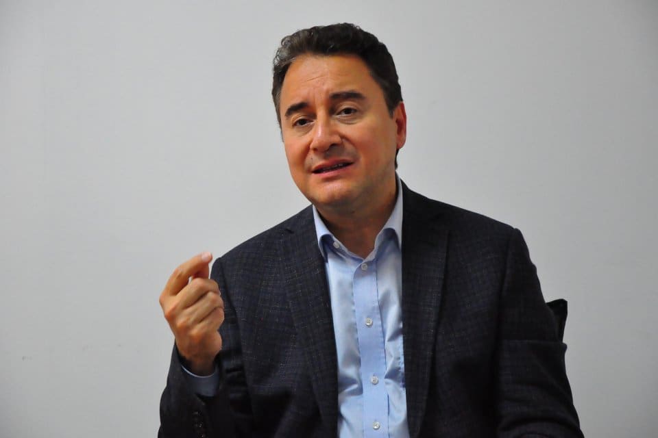 Demokrasi ve Atılım Partisi (DEVA) Genel Başkanı Ali Babacan, "Bugüne