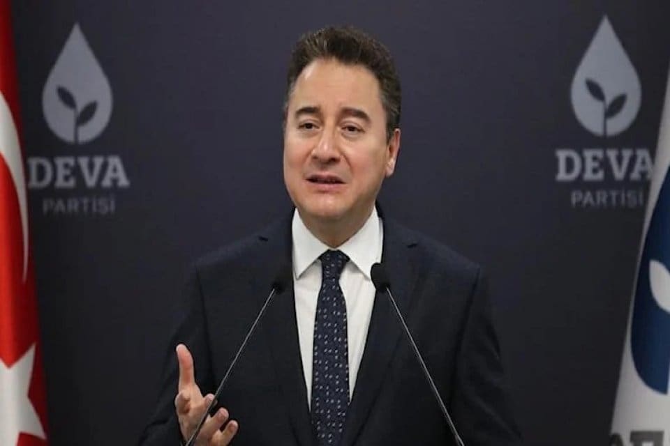 Katıldığı yayında Cumhurbaşkanlığı adaylığı konusunda konuşan DEVA Partisi Genel Başkanı