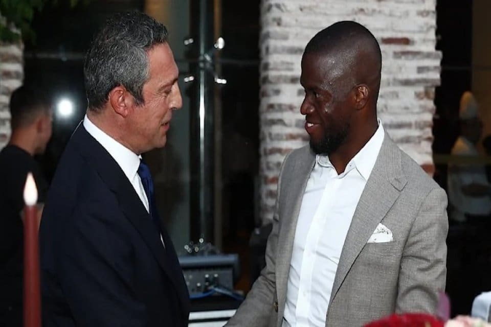 Fenerbah&ccedil;e Başkanı Ali Ko&ccedil;'un, Y&uuml;ksek Divan Kurulu toplantısında Enner Valencia