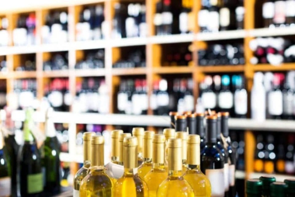 Alkol ve alkoll&uuml; i&ccedil;ki &uuml;retim tesisleri ile ticaretine ilişkin usul