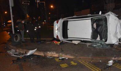 Alkollü sürücü dehşeti: Personel servisine çarptı, 3 yaralı