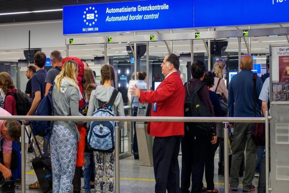 Son d&ouml;nemde ekonomik krizle birlikte &ccedil;ok sayıda kalifiye T&uuml;rk &ccedil;alışanı