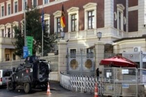 Almanya'nın İstanbul Başkonsolosluğu bug&uuml;n g&uuml;venlik gerek&ccedil;esiyle kapatıldı. T&uuml;m randevular da