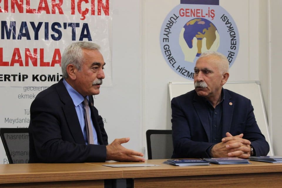 DİSK Ege B&ouml;lge M&uuml;d&uuml;rl&uuml;ğ&uuml;&rsquo;n&uuml; ziyaret eden CHP İzmir Milletvekili Adayı