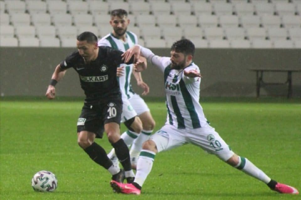 Tuzlaspor'la oynayacağı karşılaşmaya odaklanan Altay'da sakat oyuncuların iyileşmesi y&uuml;zleri g&uuml;ld&uuml;rd&uuml;.