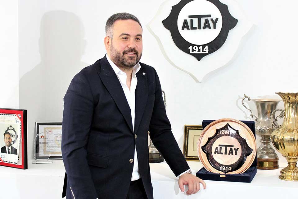 SÜPER Lig ekiplerinden Altay'da Başkan Özgür Ekmekçioğlu, siyah-beyazlıların yeni vizyonunu