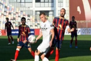Spor Toto 1'inci Lig ekiplerinden Altay'da altyapıdan yetişip sezon sonu