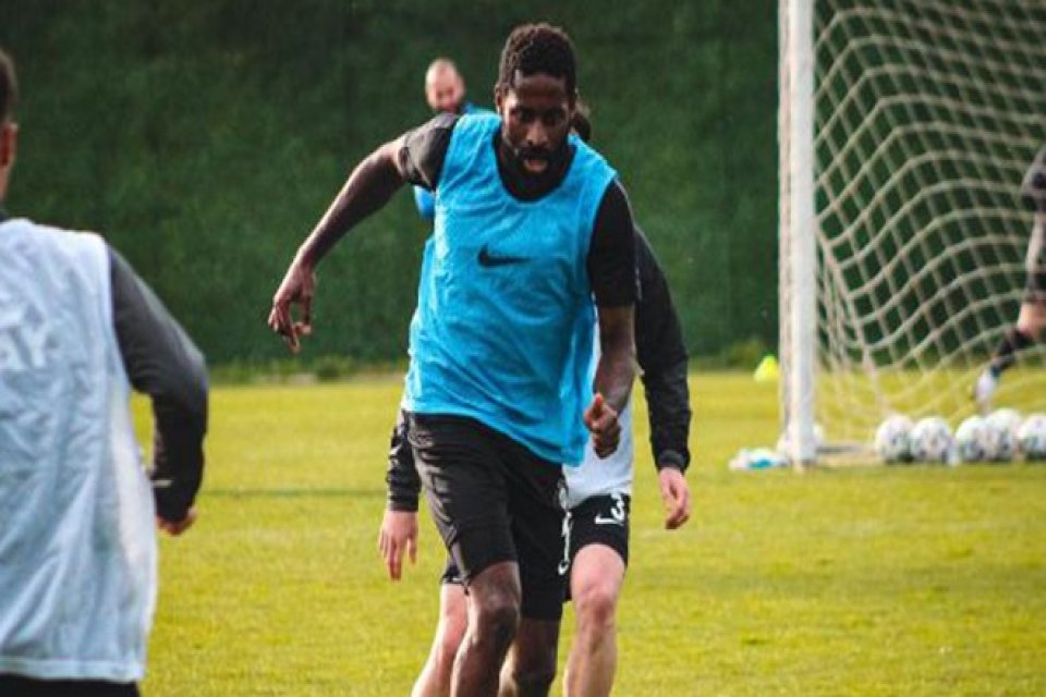 Spor Toto 1'inci Lig ekiplerinden Altay'ın ara transfer d&ouml;neminde G&ouml;ztepe'deki