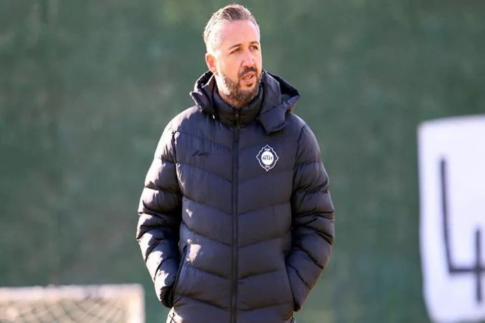 Spor Toto 1'inci Lig'de deplasmanda Erzurumspor'u 4-2 mağlup ederek moral