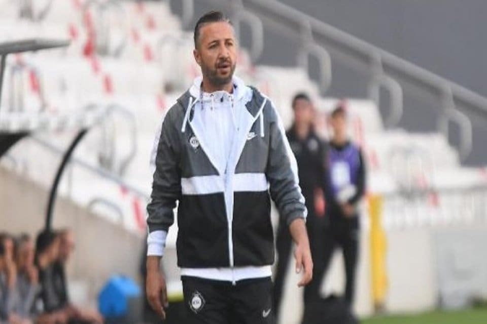 Spor Toto 1. Lig'de &uuml;st &uuml;ste Erzurumspor FK ve Sakaryaspor
