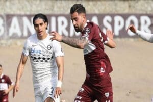 Spor Toto 1'inci Lig'de Erzurumspor FK ve Sakaryaspor galibiyetleriyle k&uuml;mede