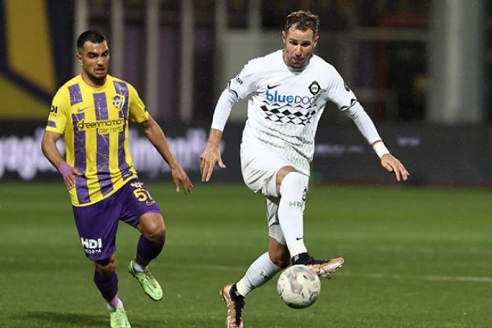 Siyah-beyazlı takım zirve ortağı Ey&uuml;pspor'u Paixao'nun gol&uuml;yle devirerek rahat bir