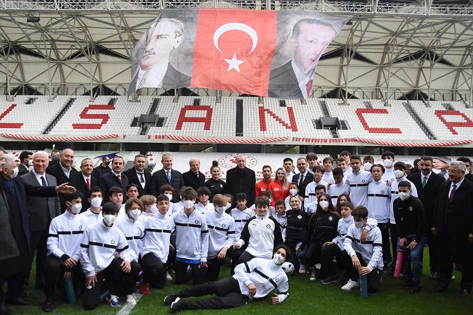 Spor Toto S&uuml;per Lig ekiplerinden Altay, 26 Kasım'da a&ccedil;ılışı ger&ccedil;ekleştirilen