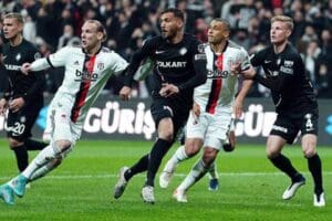 Spor Toto S&uuml;per Lig'in 26. haftasında Altay deplasmanda Beşiktaş'a 1-0